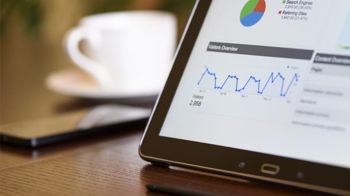 快闪风格新员工自我介绍PPT模板5